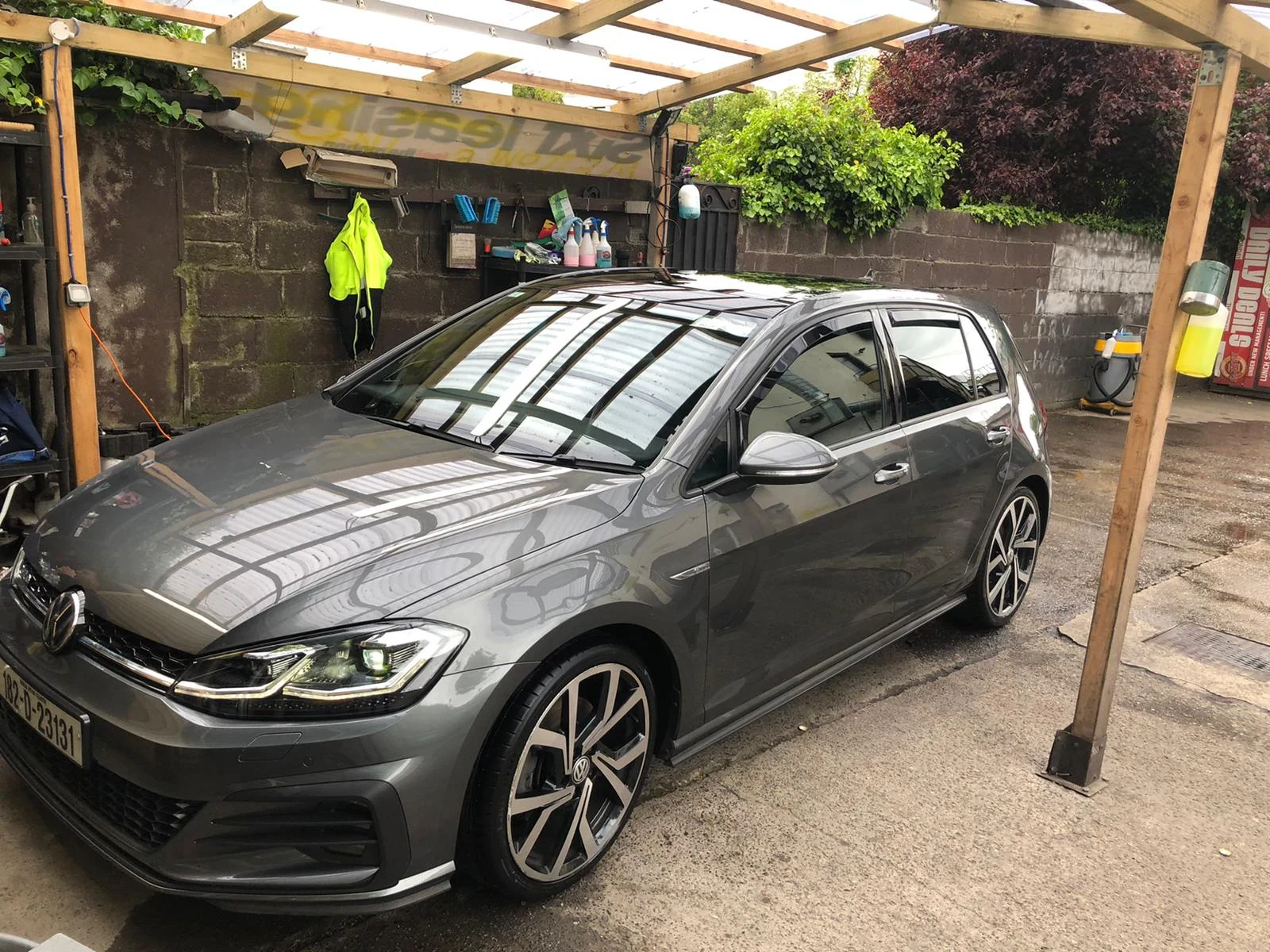 Arnie's Car Wash, car wash in Dublin 12, Dublin