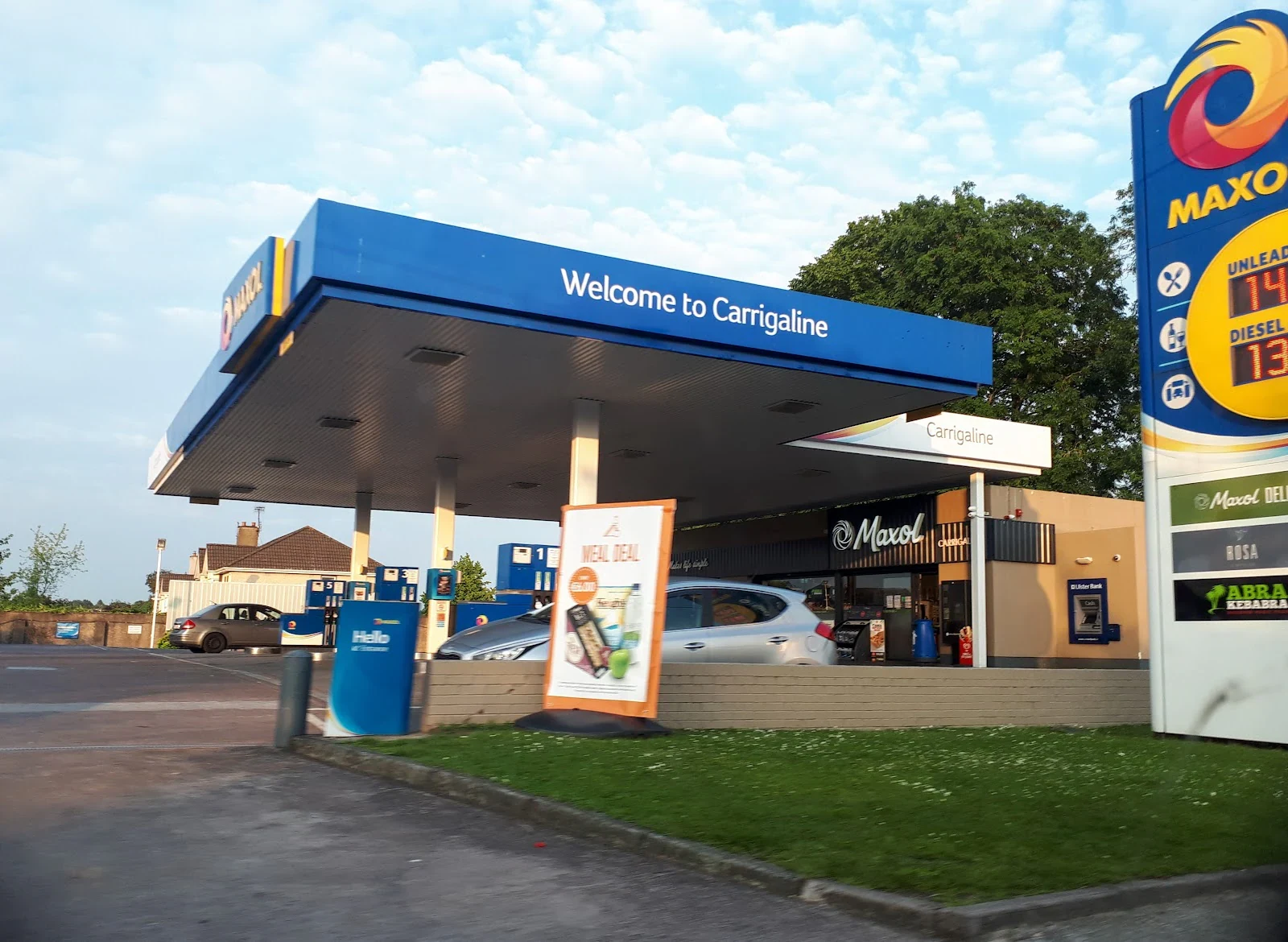 Maxol Service Station | Carrigaline, car wash in Carrigaline, Cork