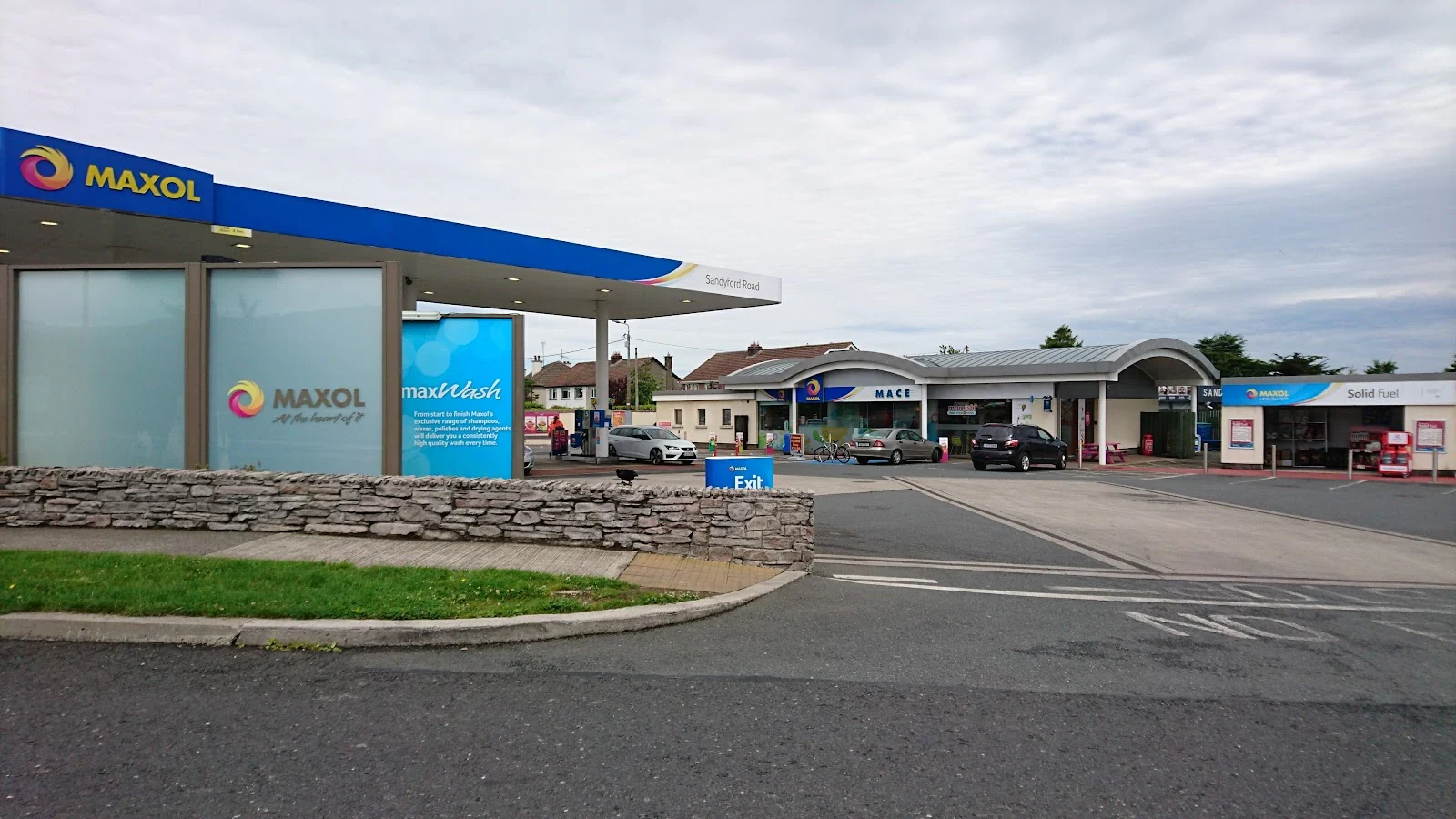 Maxol Service Station Sandyford Road, car wash in Dublin 16, Dublin
