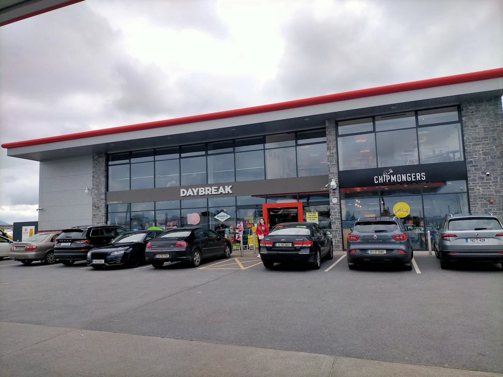 O'Donnell's Daybreak Woodview Service Station Ltd., car wash in Cahir, Tipperary
